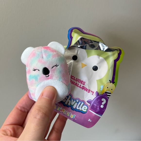 *SOLD* Squishmallows Squishville Mystery Mini Squishmallow Blind Bag Koala - Picture 1 of 3